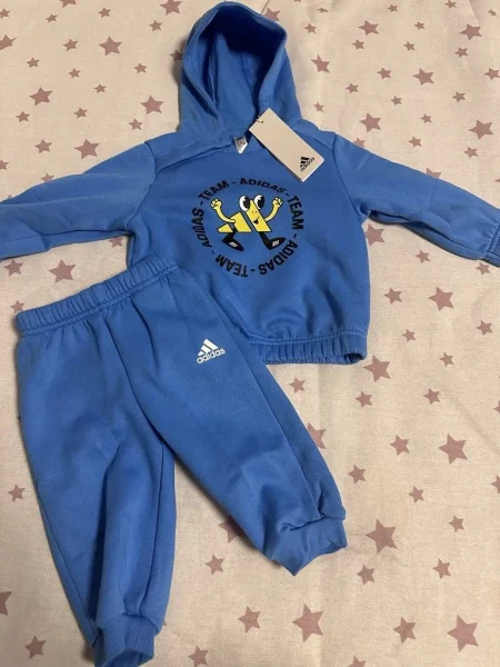 Dres dziecięcy Adidas